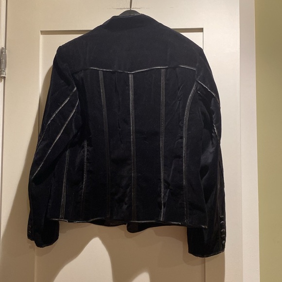 Black velour/velvet jacket. By Nygard. Womens size 16 - Picture 6 of 9